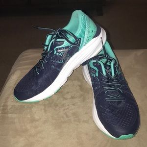 361 Size 7.5 Womens Running Shoes